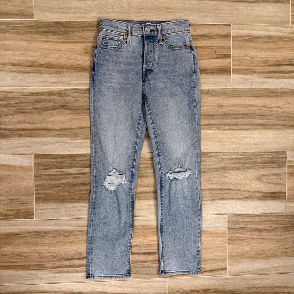 Levis Wedgie Straight High Rise Distressed Light Wash Jeans 25x28 34964-0132